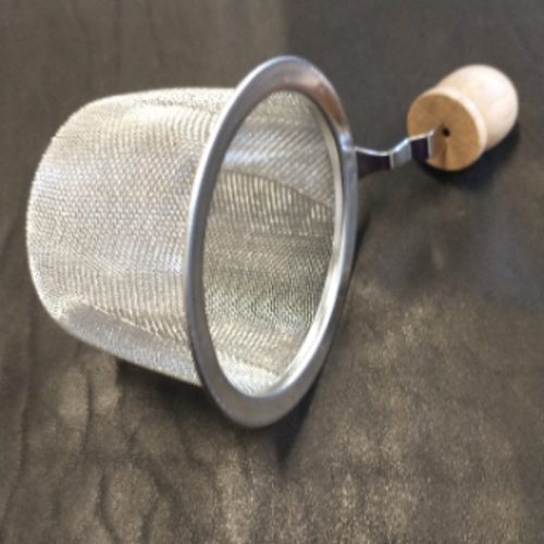 Acorn tea strainer