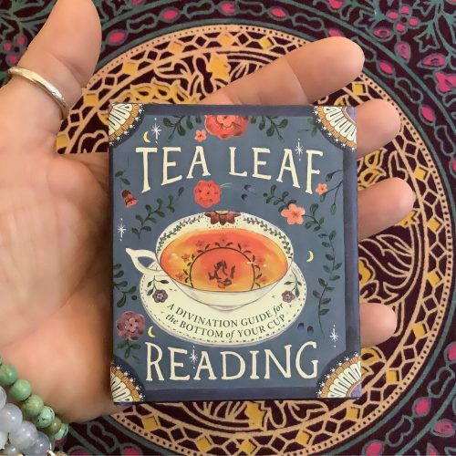 Tea Leaf Reading: A Divination Guide for the Bottom of Your Cup by Dennis Fairchild